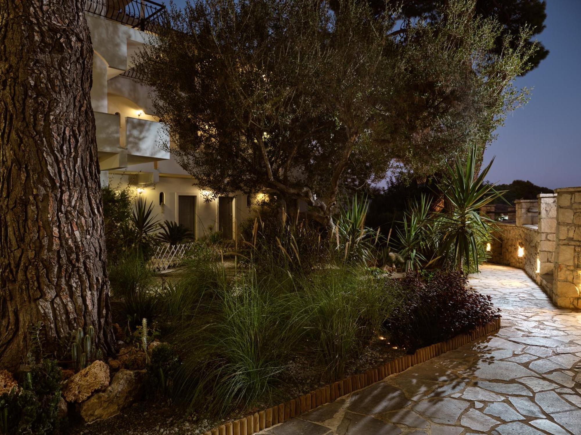 Aquarius Hotel Vasilikos  Exterior photo